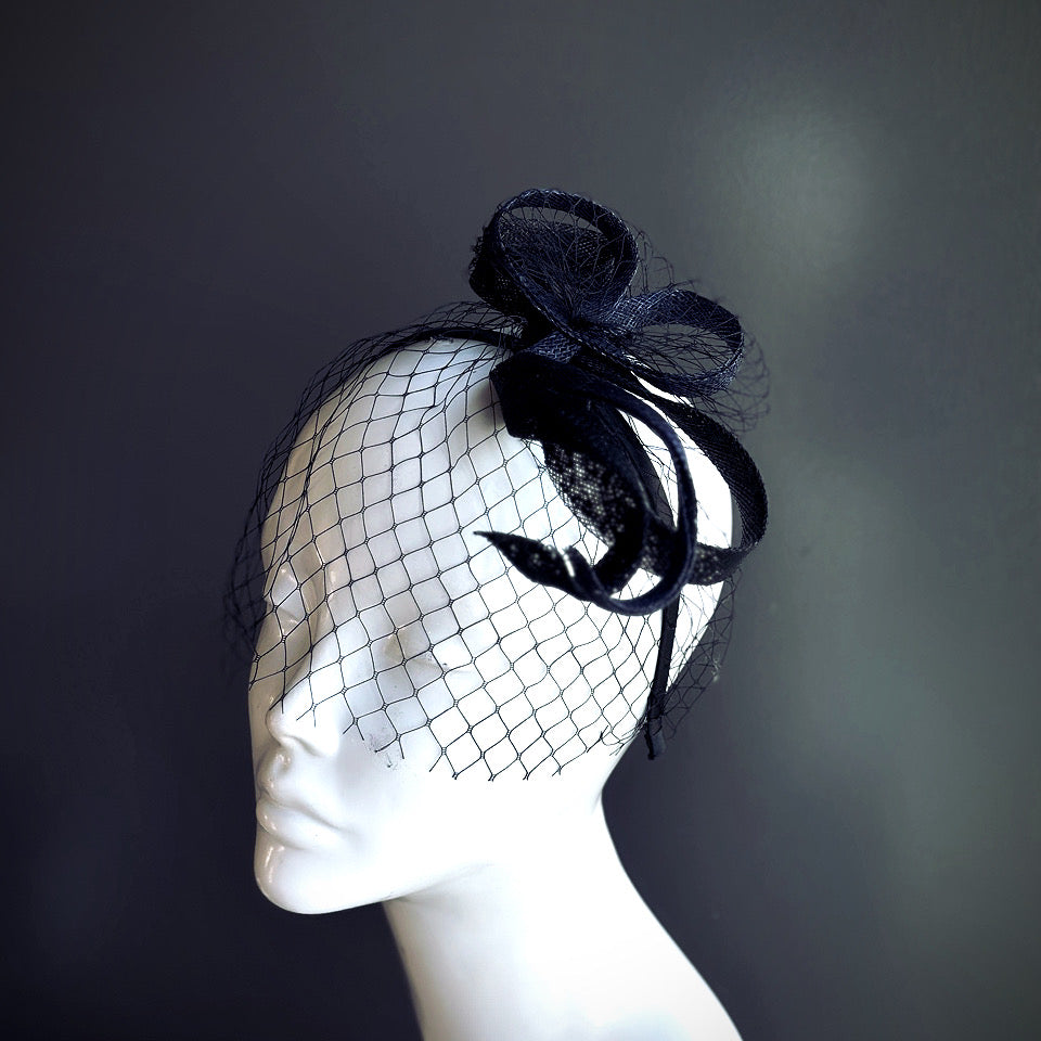 Noir Elegance Fascinator