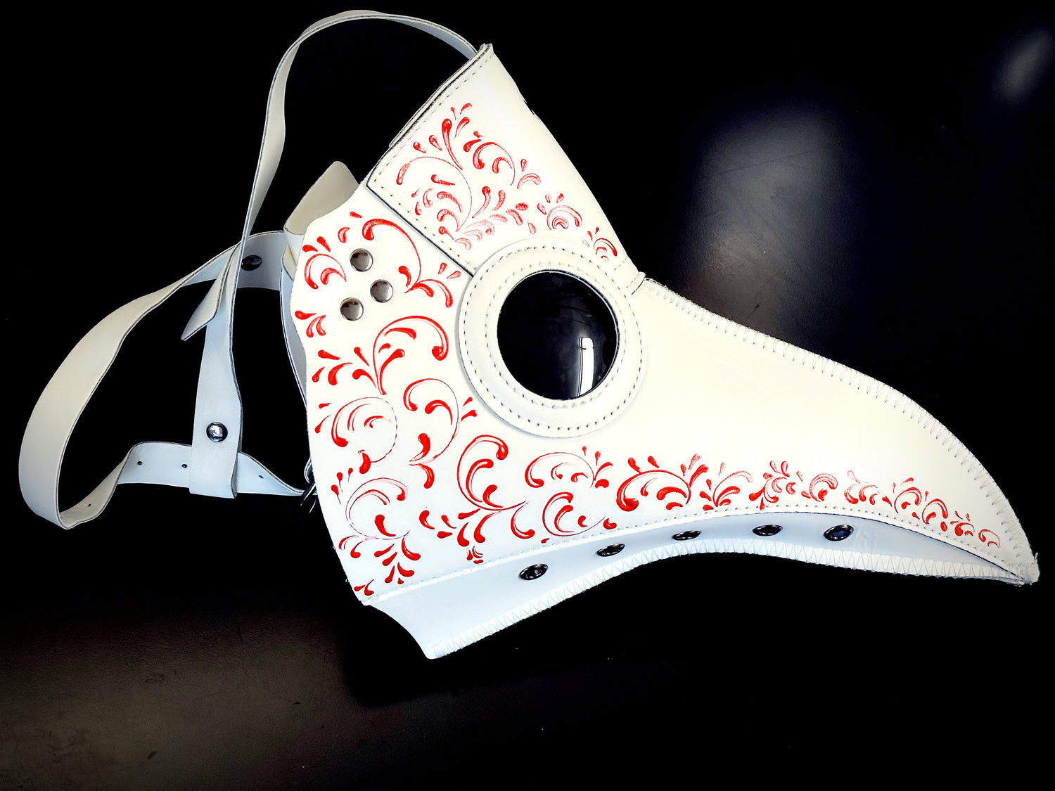 Vegan Leather Plague - White/Red