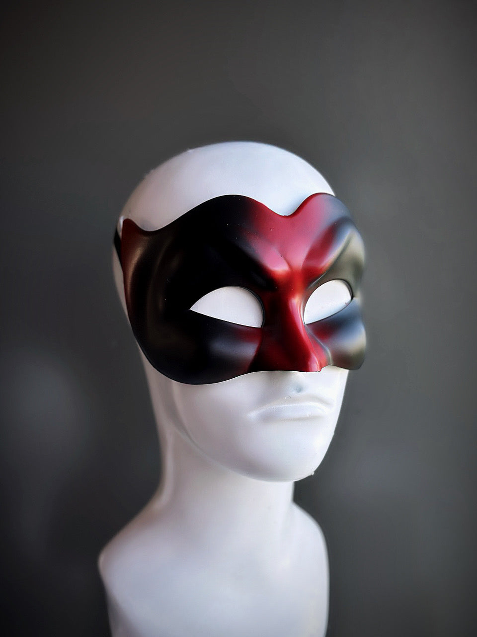 Venetian Devil Mask in Black &amp; Red