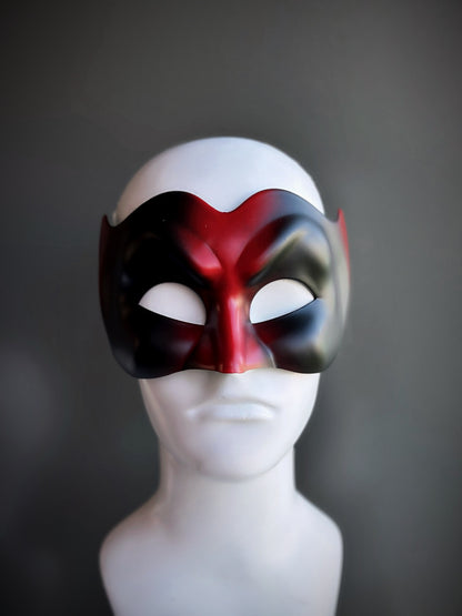 Venetian Devil Mask in Black &amp; Red