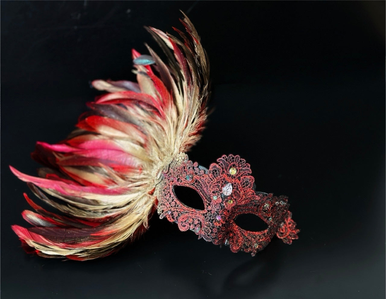 Regal Plume Couples Mask Set - Red/Gold