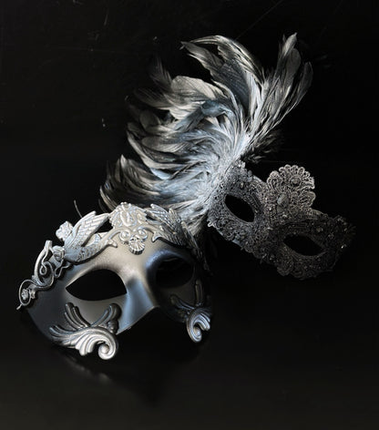 Regal Plume Couples Mask Set - Silver / Black