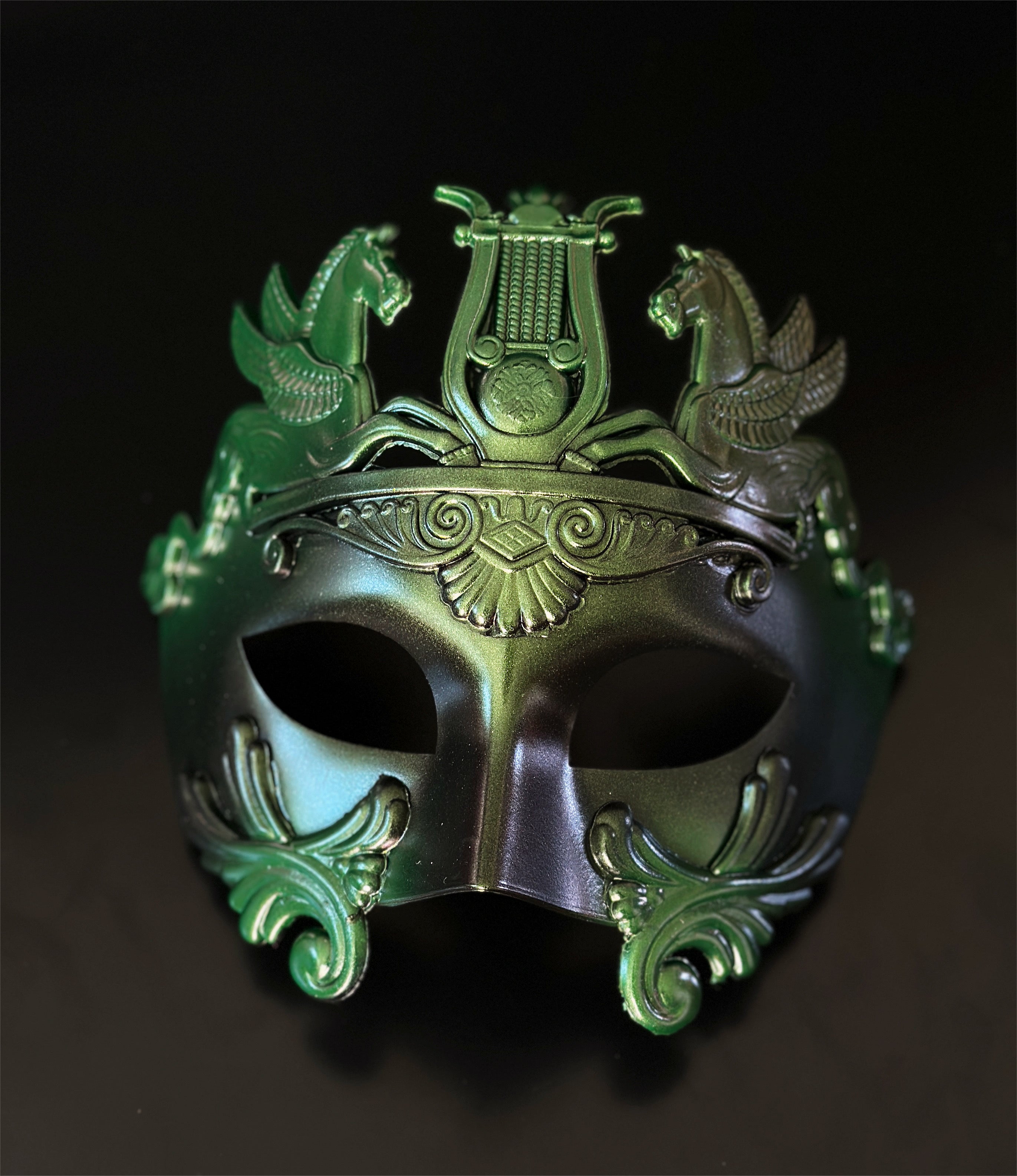 Roman Horse Regent Duo - Gold &amp; Green metallic