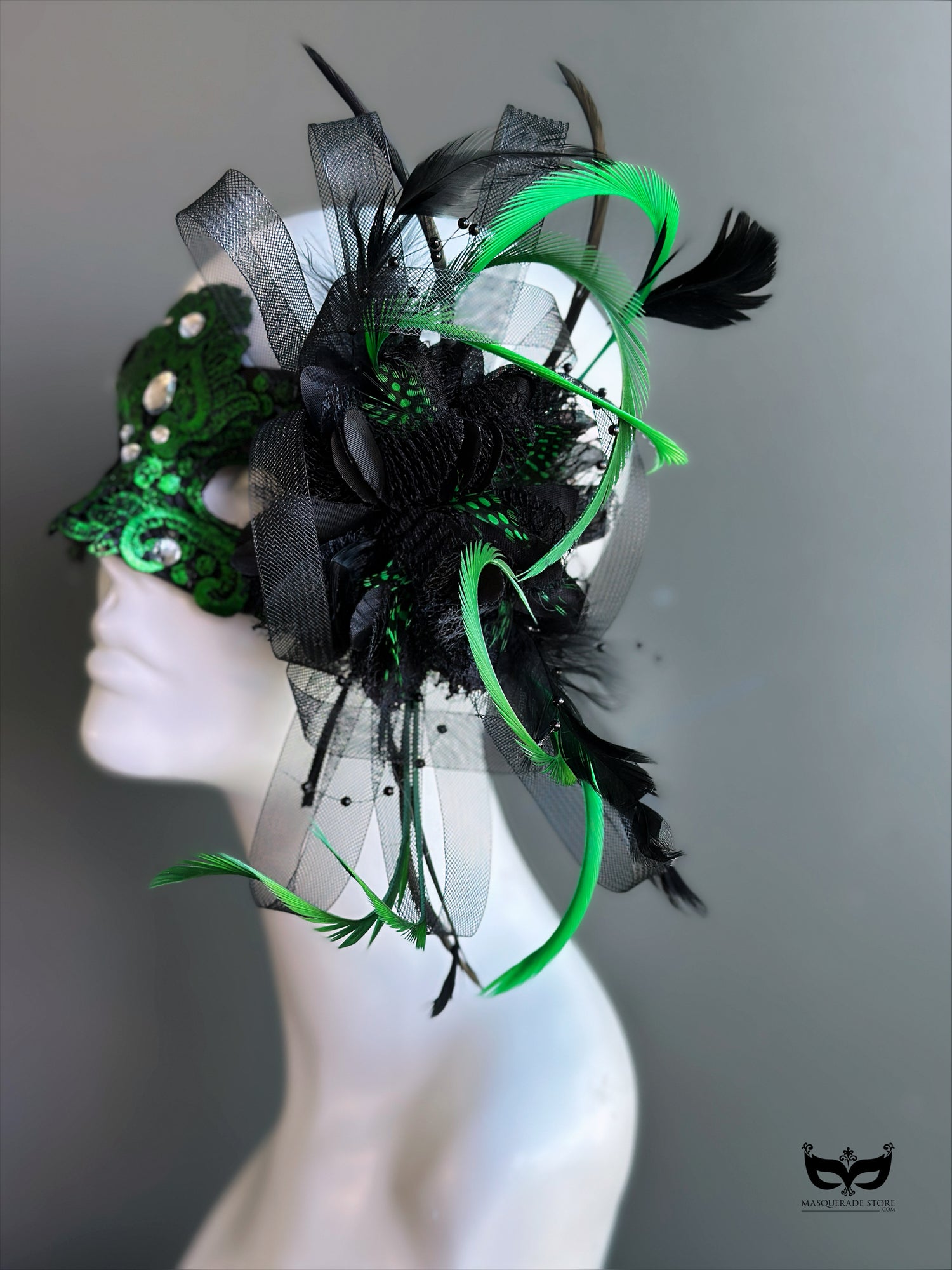 Macrame Mask - Green/Black