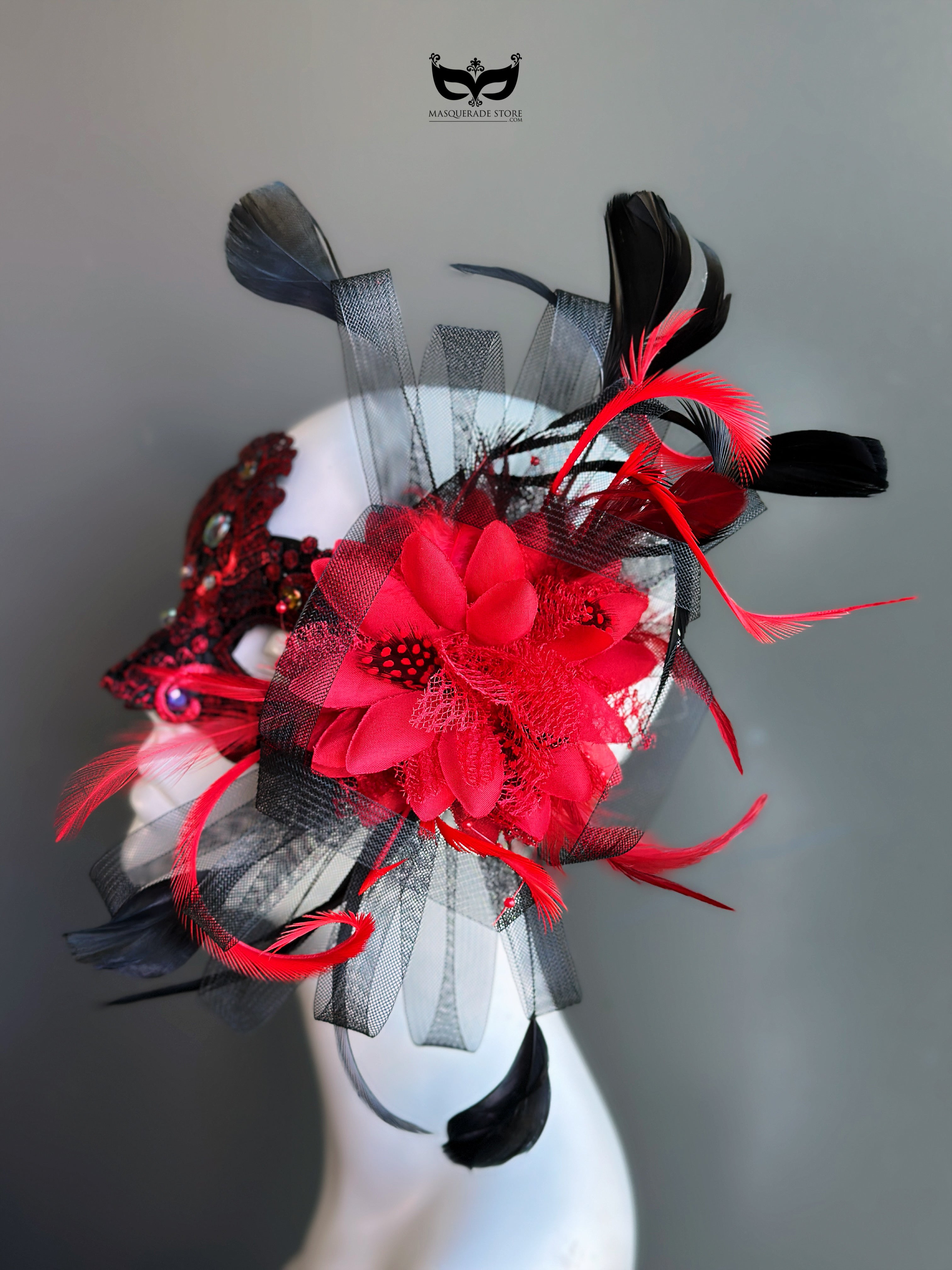 Macrame  Mask - Red/Black
