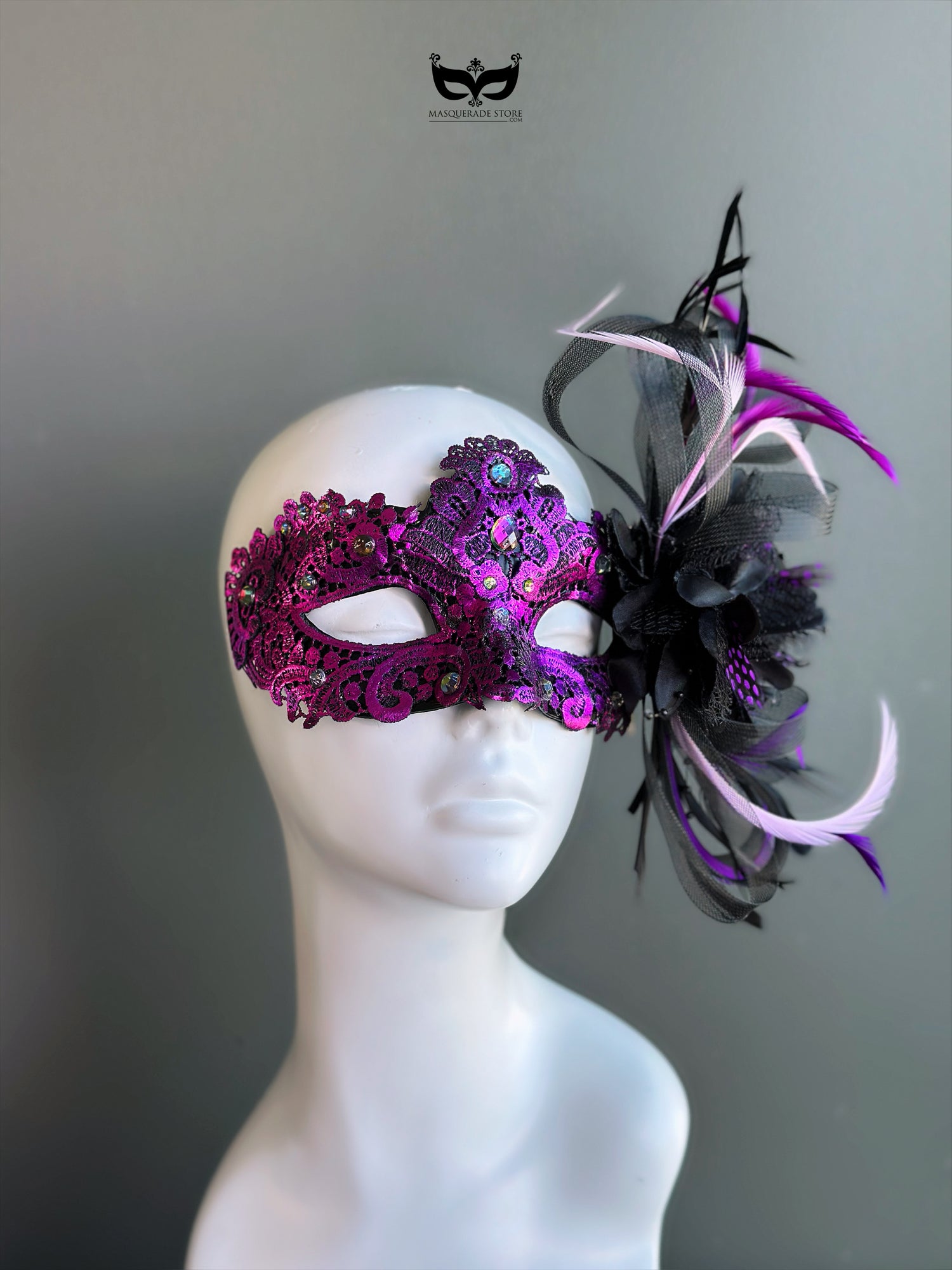 Macrame  Mask - Purple/Black