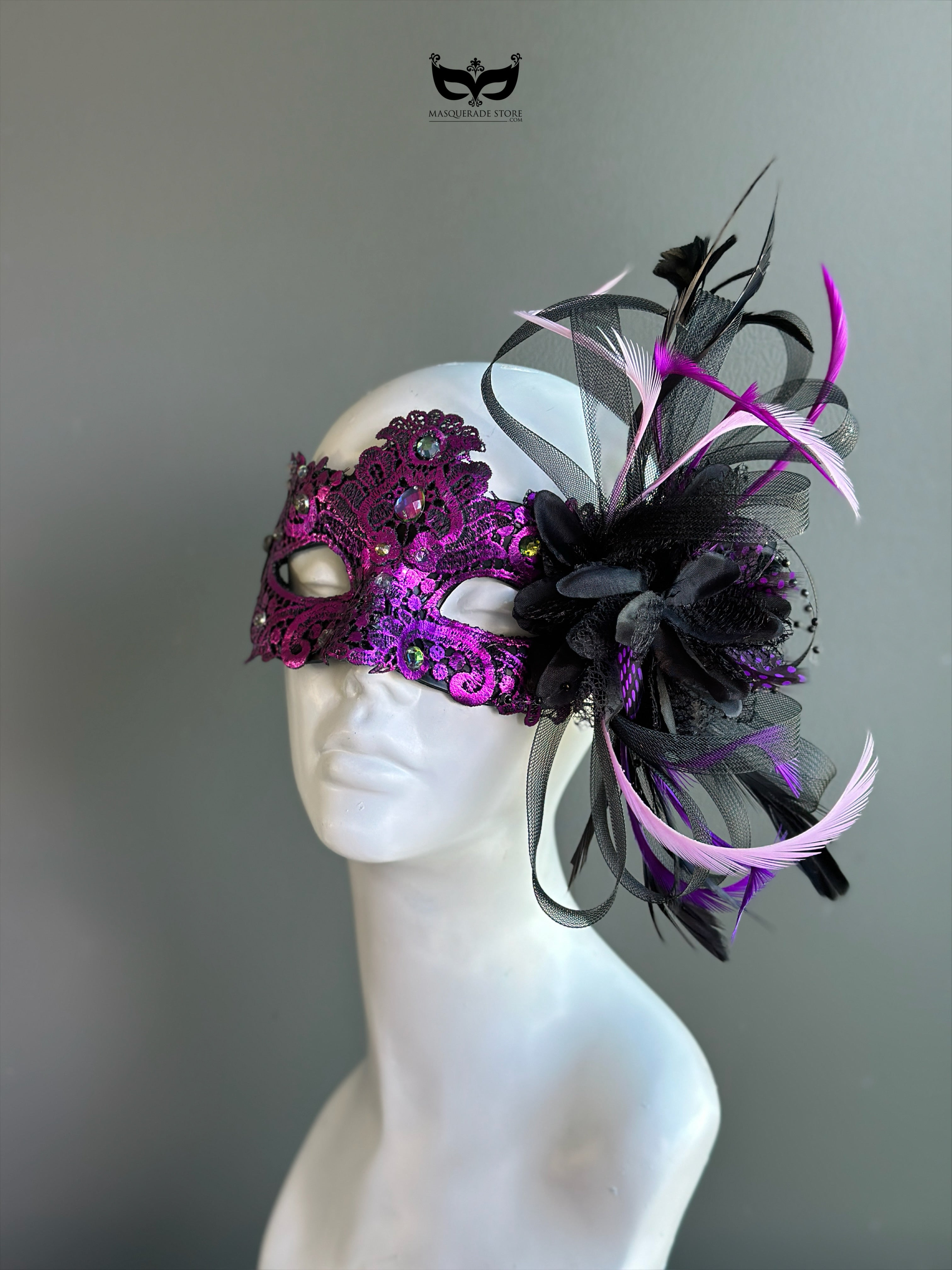 Macrame  Mask - Purple/Black