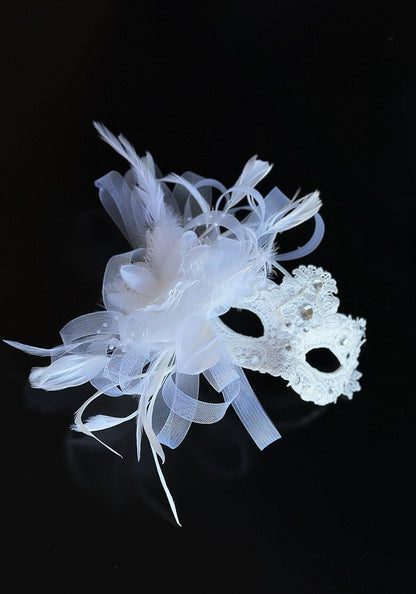 Macrame Feather Mask - White