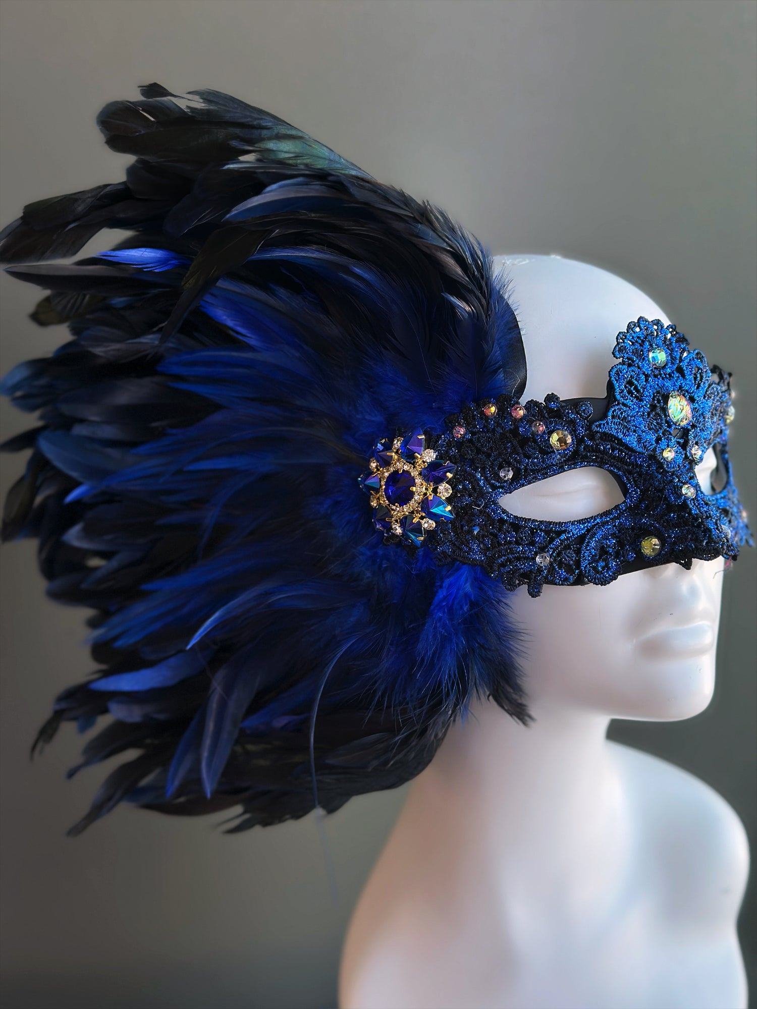 Lux Feather Mask - Blue/Black