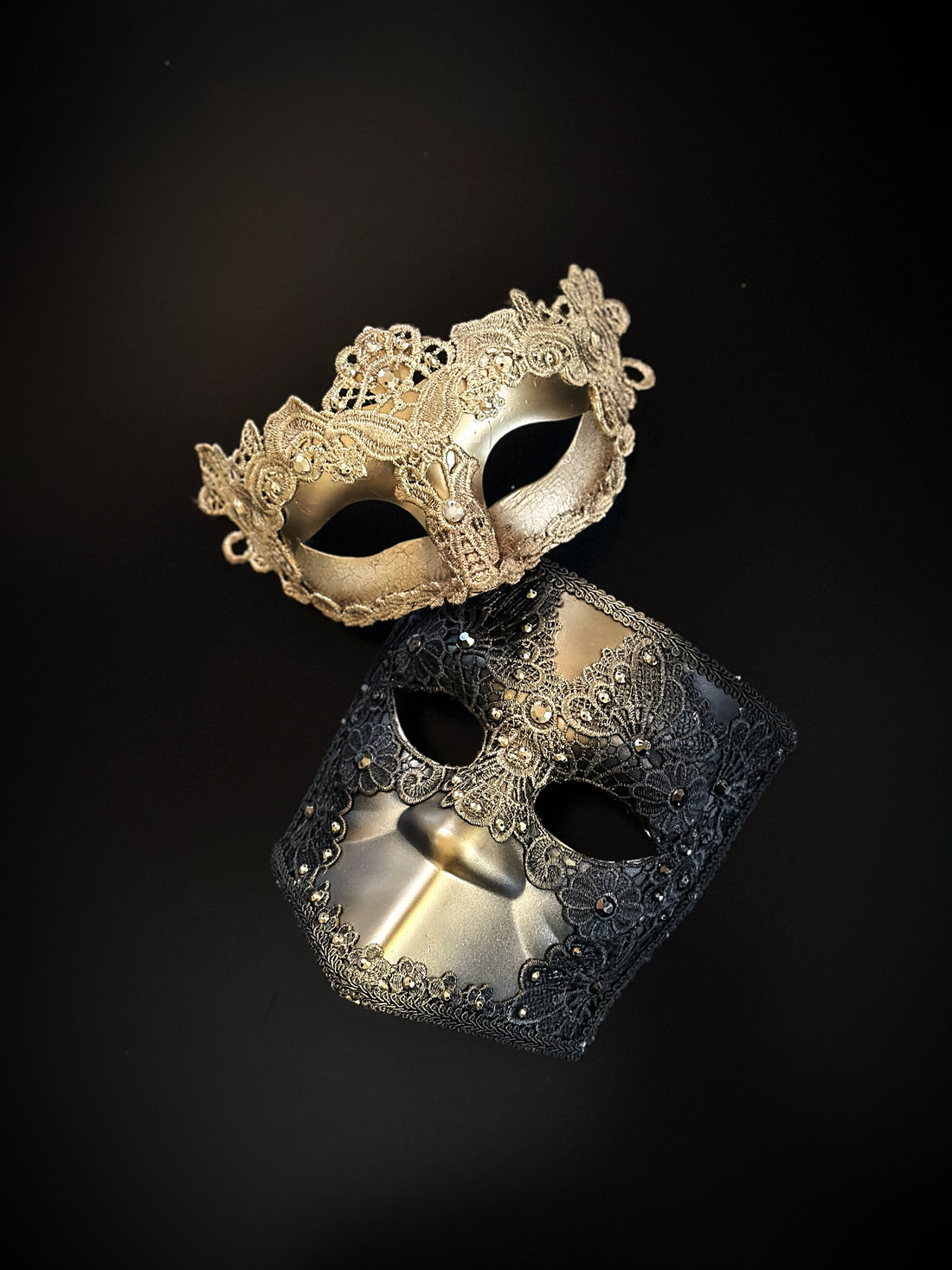 Regal Veil Masks - Gold/Black