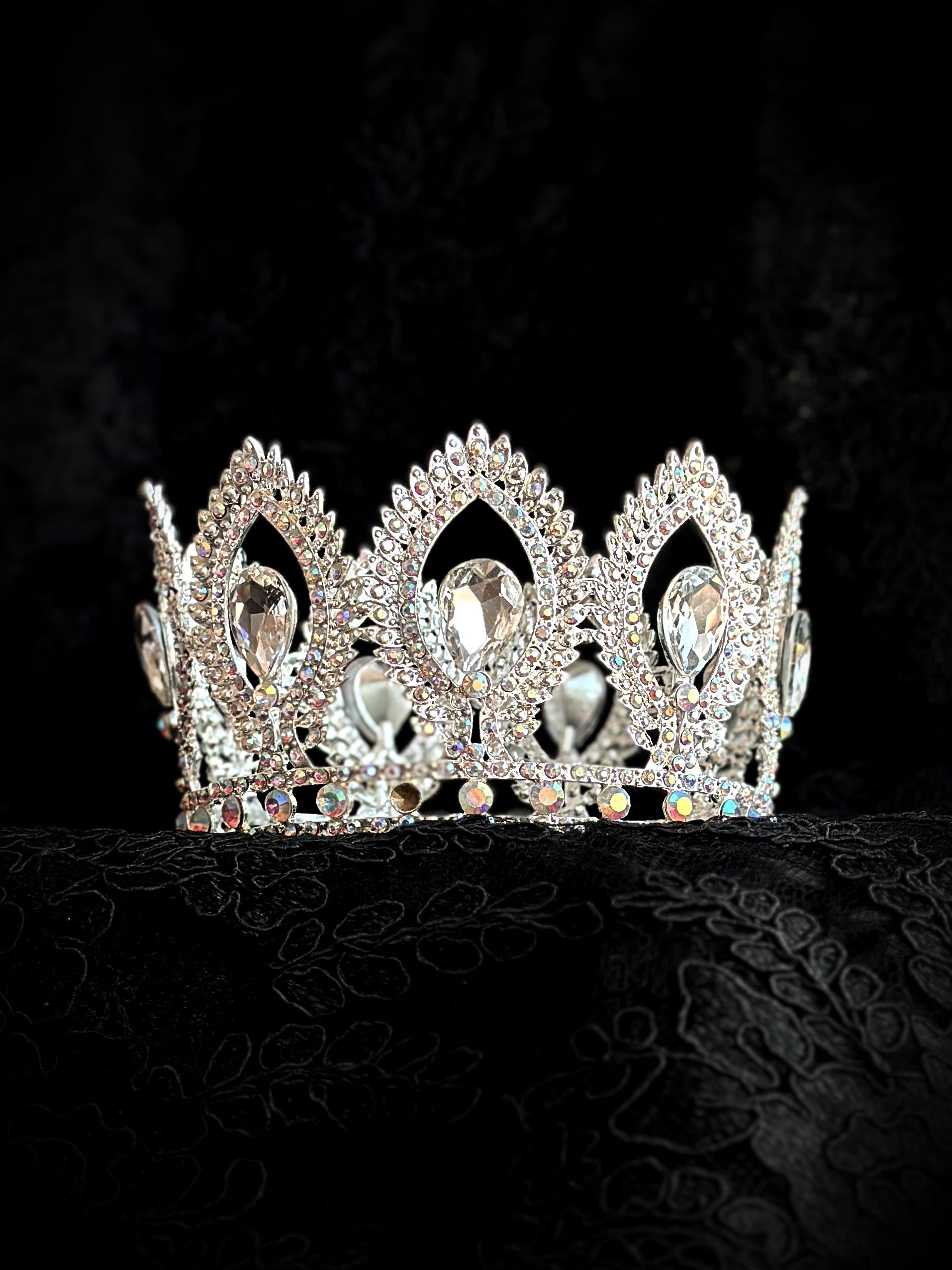 Frostlight Majesty Crown - Silver