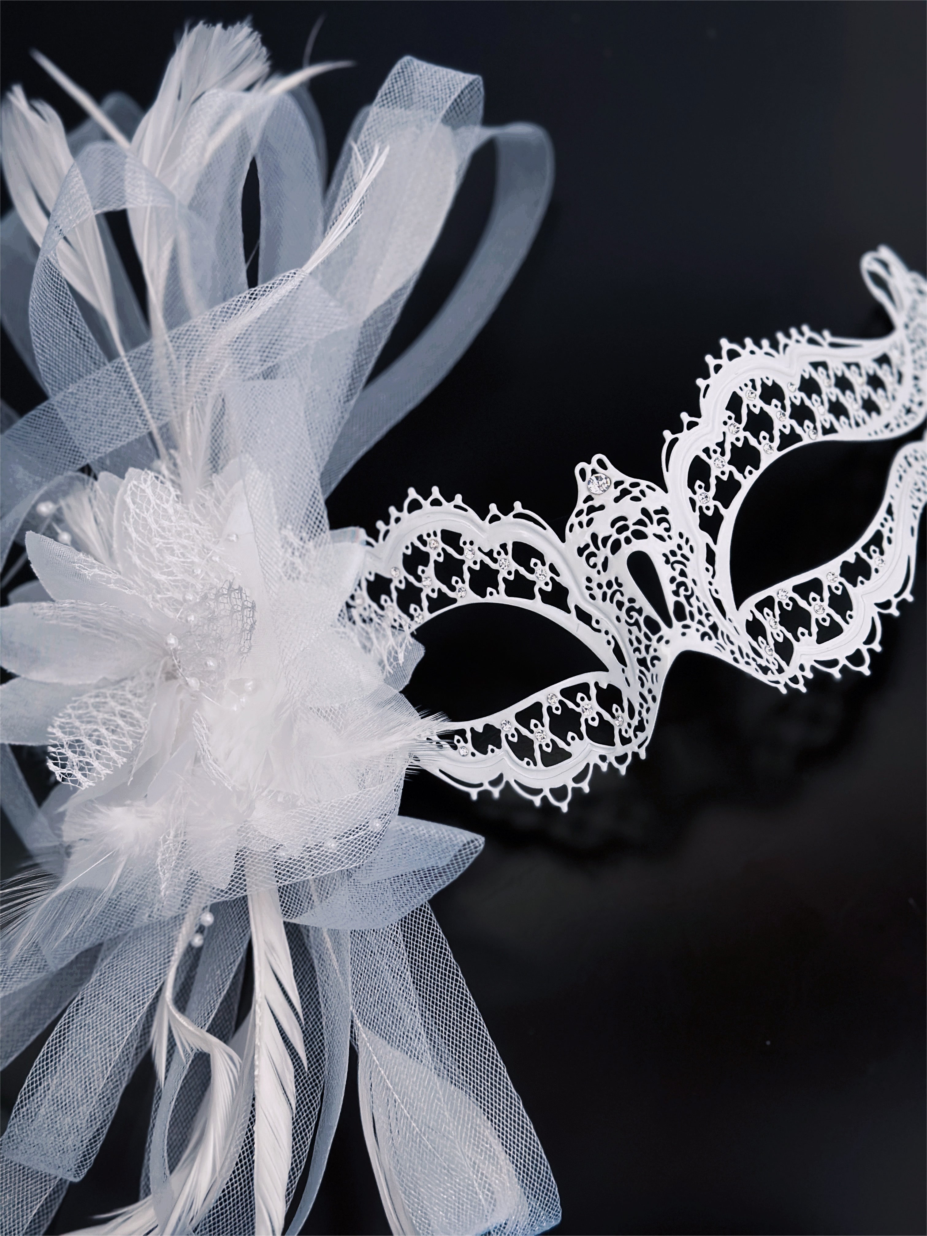 Katherine Metal Mask - White Tulle
