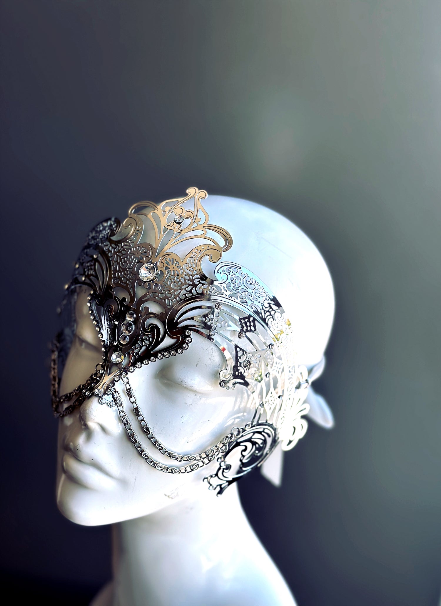 Goddess Chain Mask - Silver