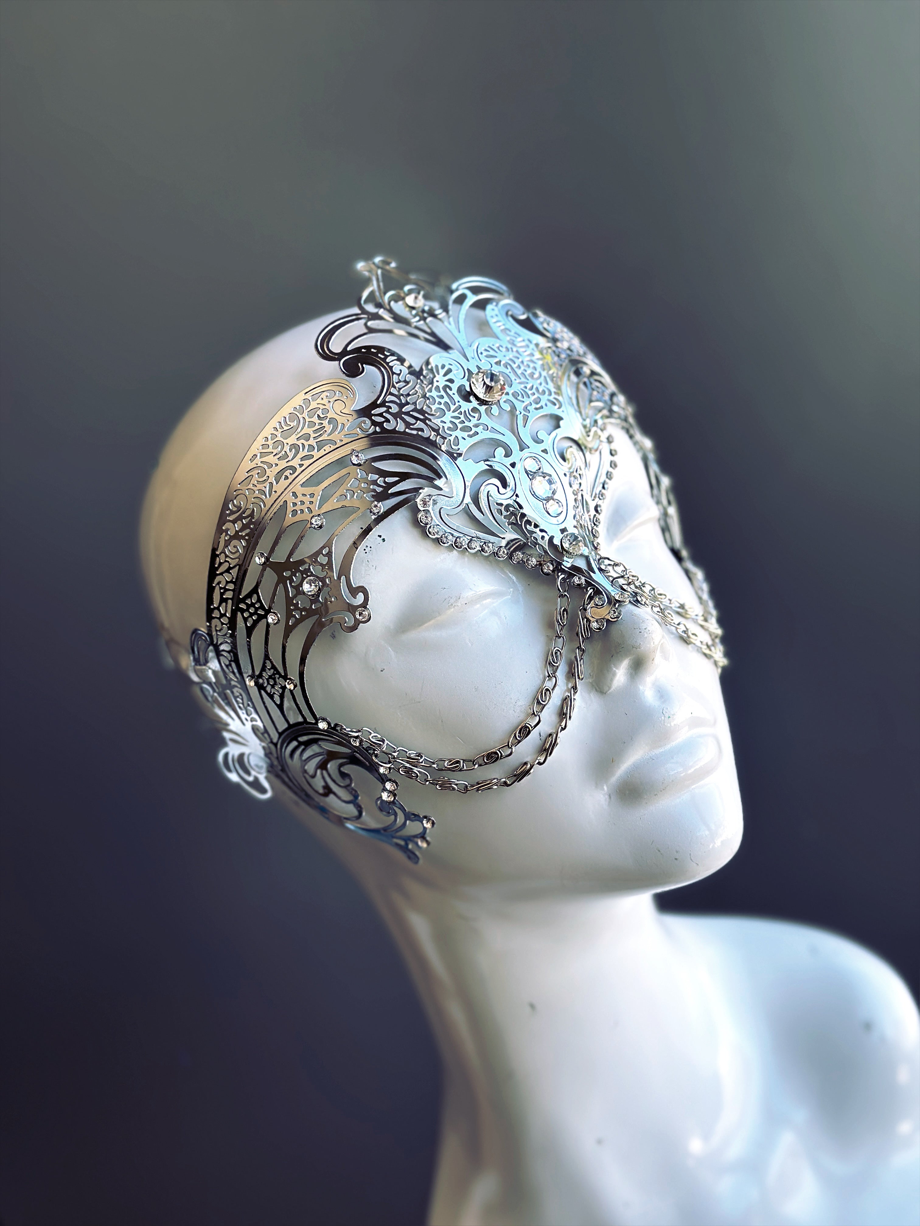 Goddess Chain Mask - Silver