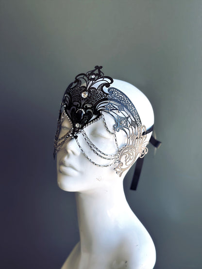 Goddess Chain Mask - Black