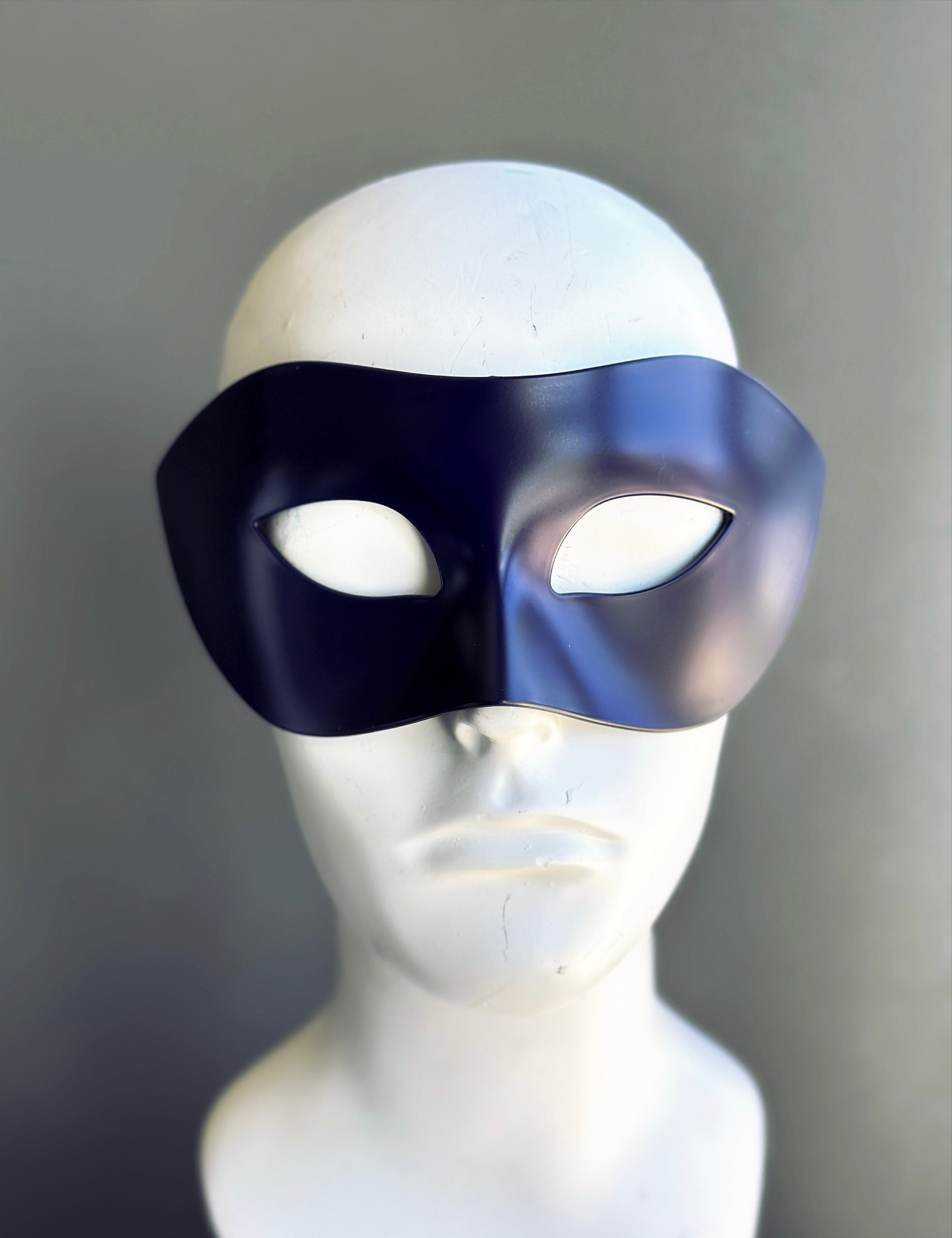 Amethyst Veil Men Mask- Purple