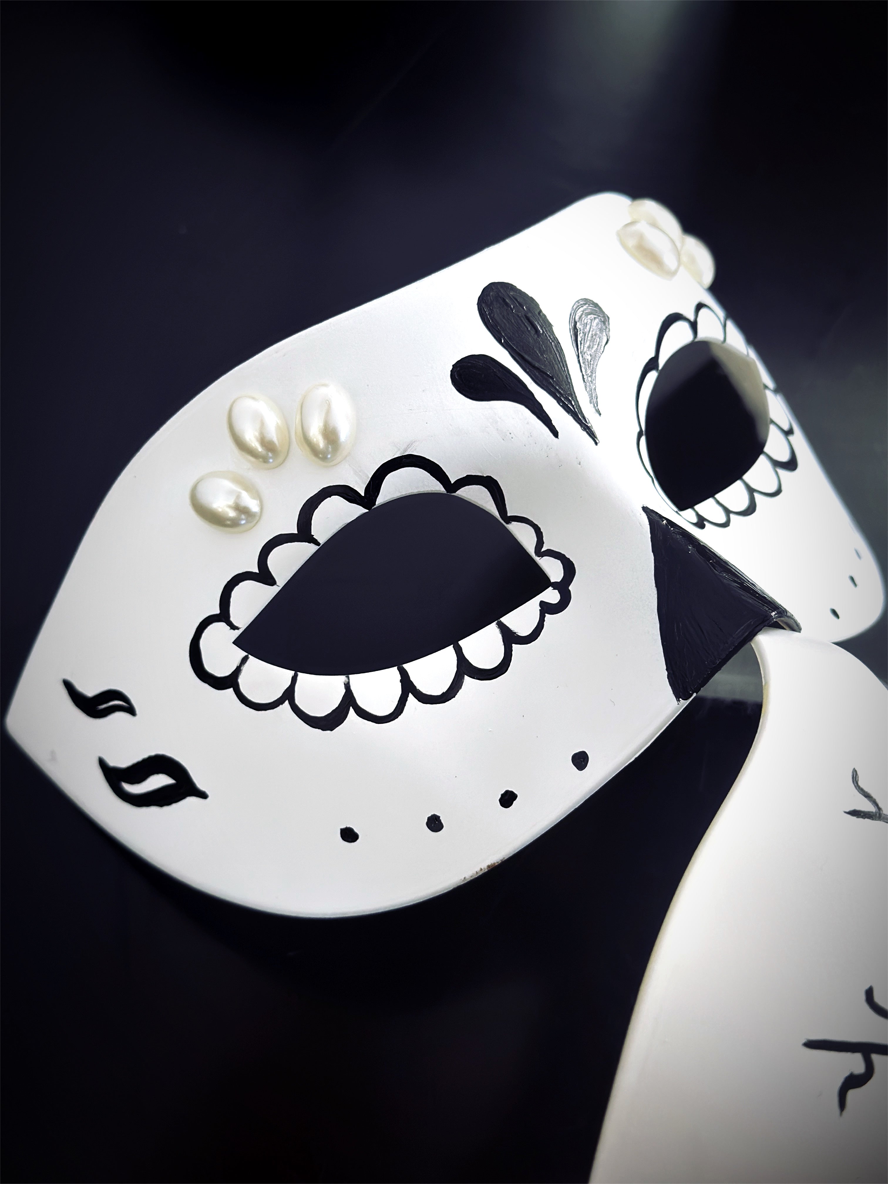 Dia De Los Muertos Masks - Black/White