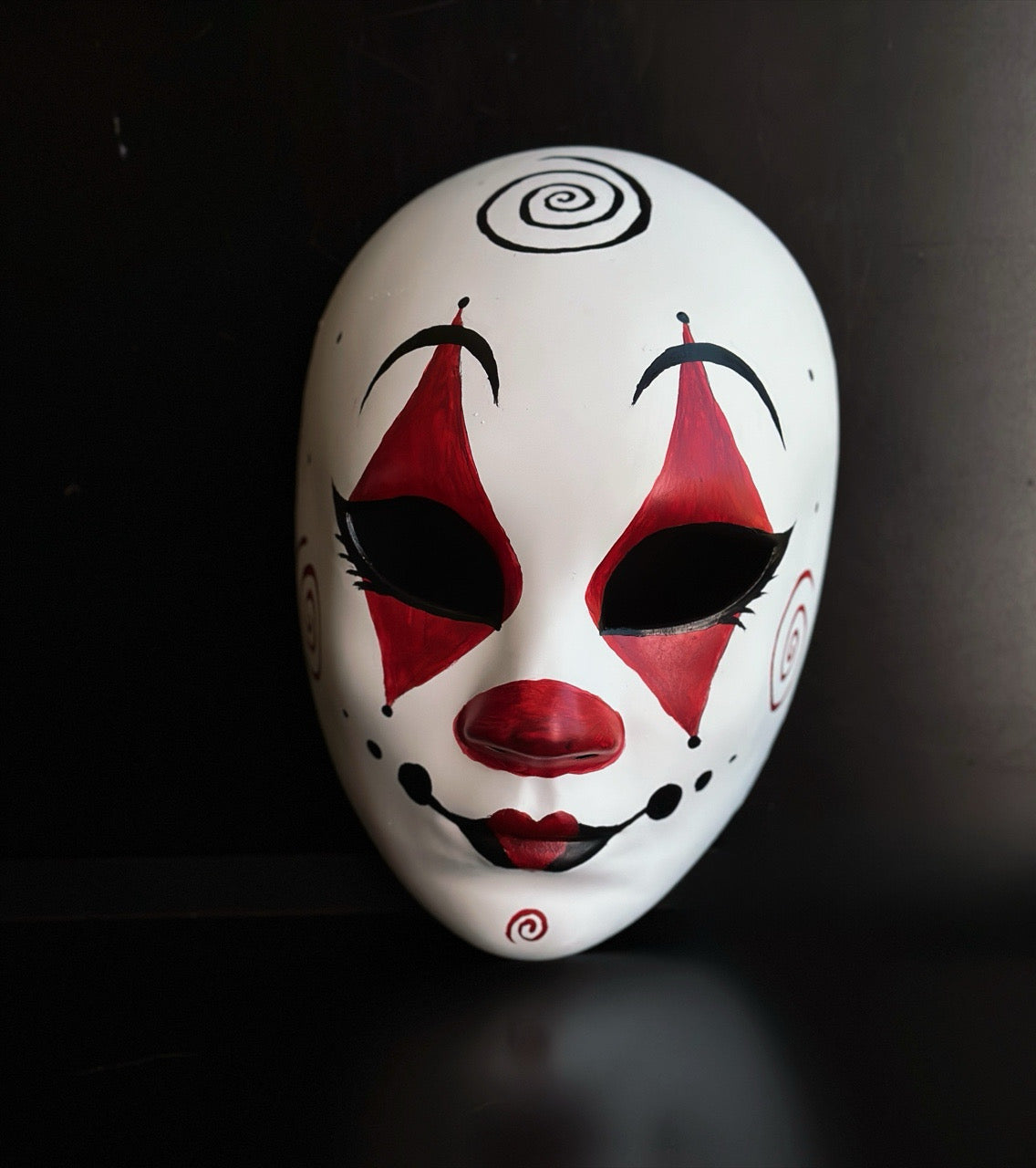 Carnival Doll – Red &amp; White Full Face Mask