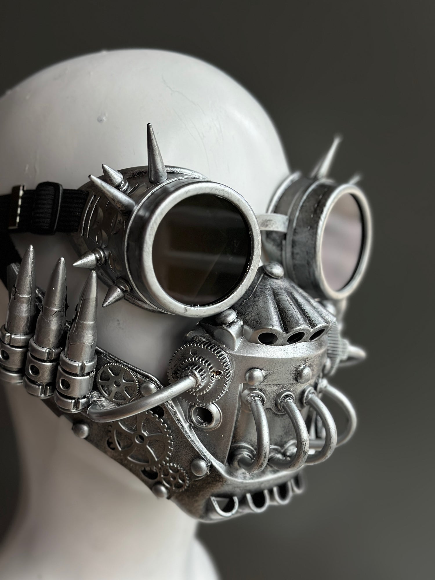 gas mask with goggles Steampunk Gas Mask Mouthguard Spiked Goggles Silver