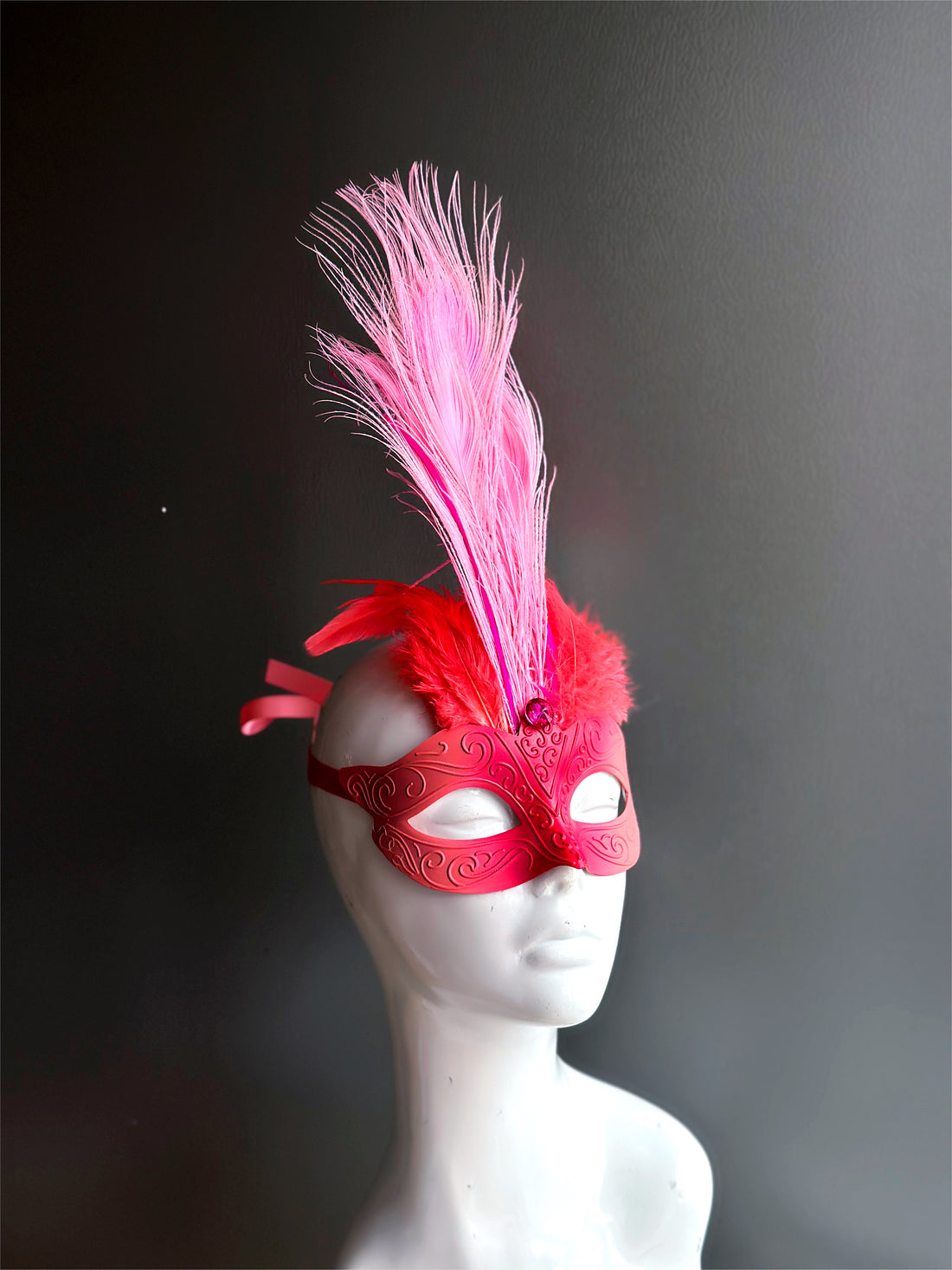 Flamingo Feather Mask - Pink