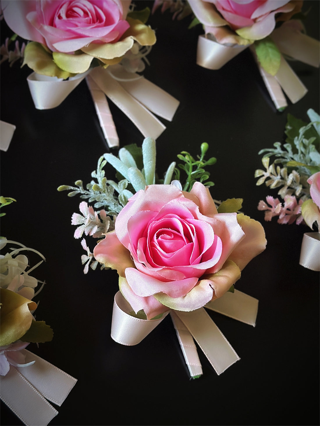 Wedding Boutonniere Set - 6 PCS - Pink Green