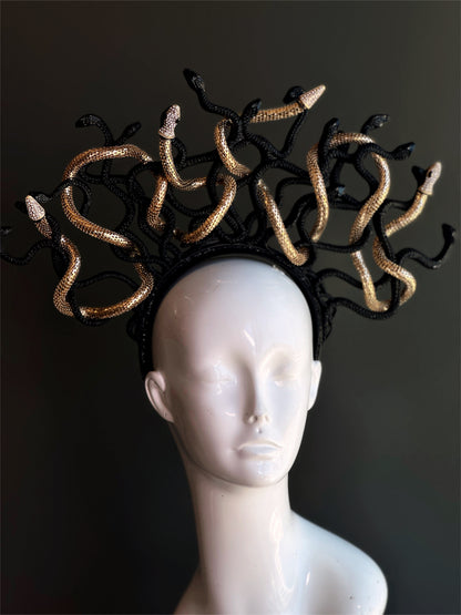 Medusa Snakes - Gold/Black