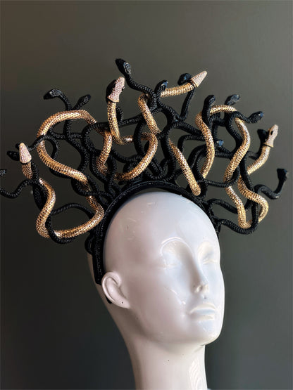 Medusa Snakes - Gold/Black