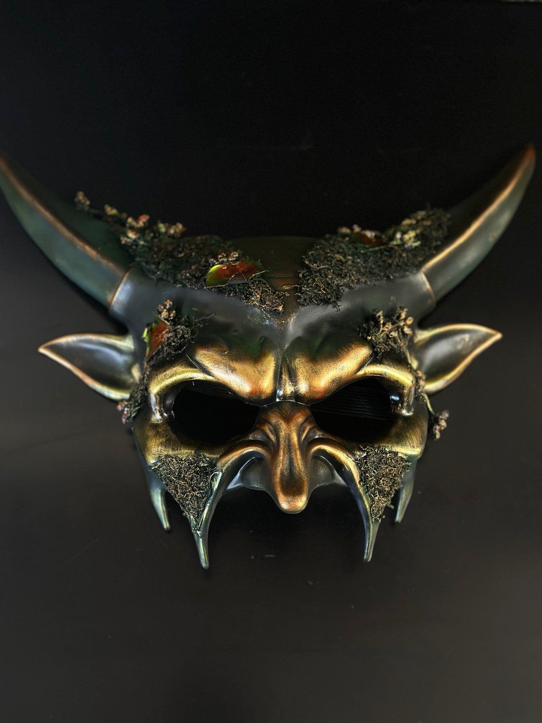Forest Horn Mask - Green/Gold