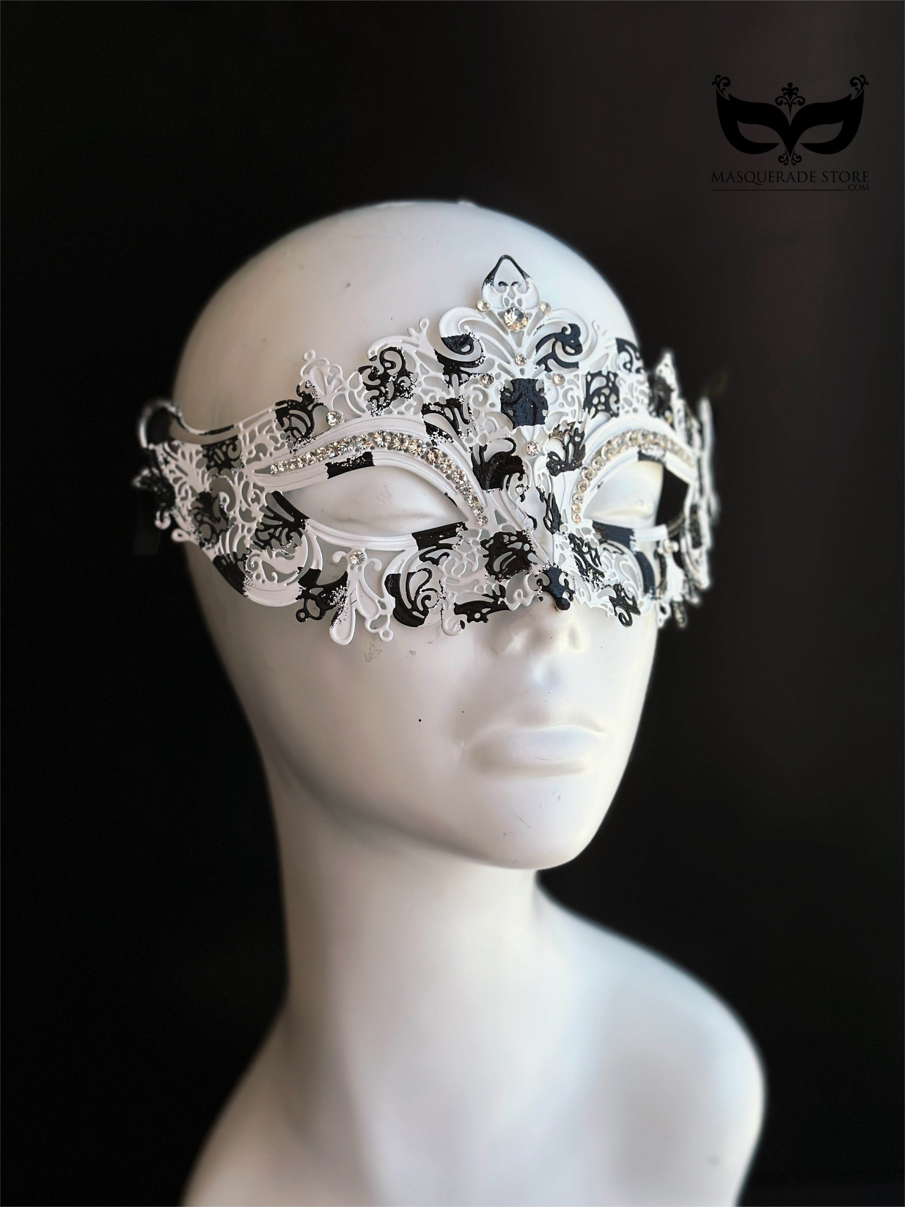 Haunted Filigree – Halloween Metal Mask