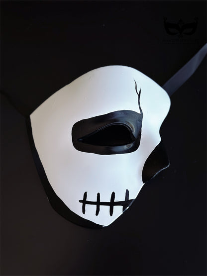 Haunted Phantom – Halloween Half Mask