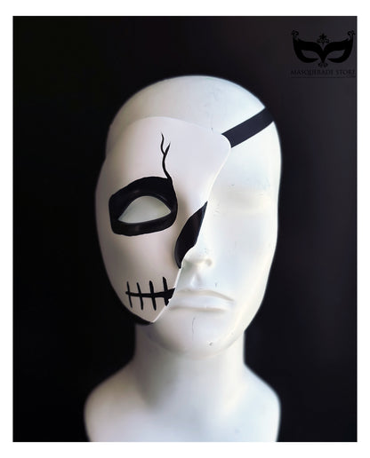 Haunted Phantom – Halloween Half Mask