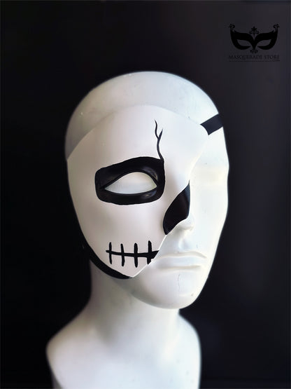 Haunted Phantom – Halloween Half Mask