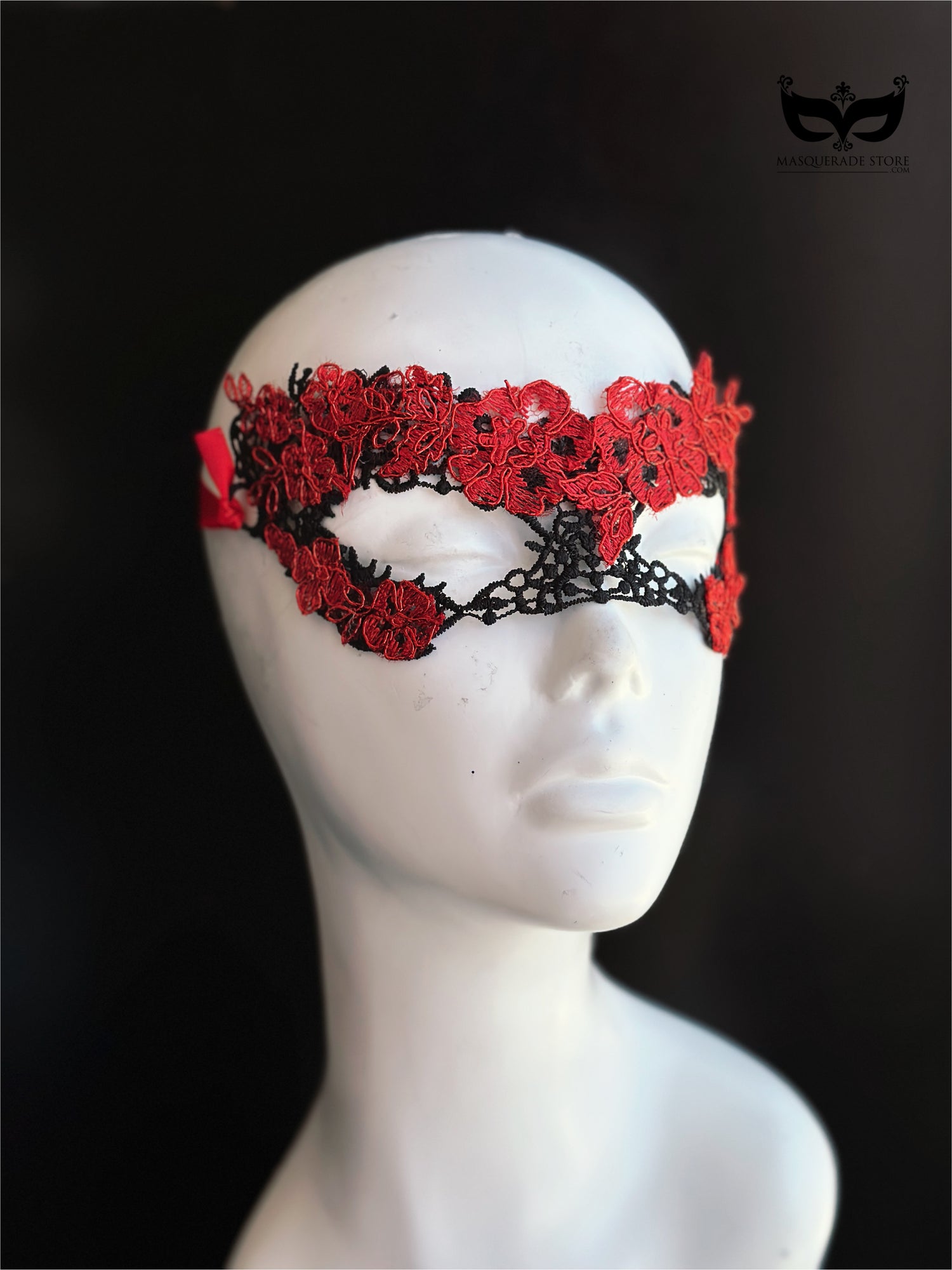 Rosso Fiora – Red &amp; Black Floral Lace Mask