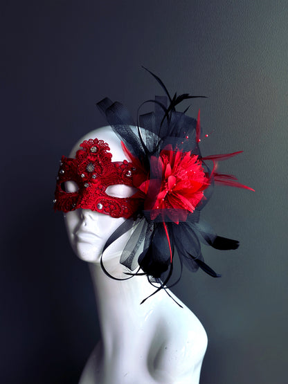 Macrame Feather Mask - Red Black