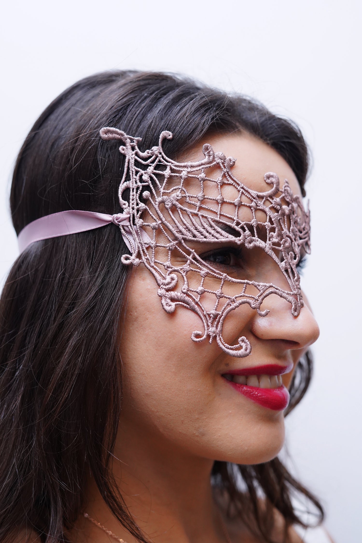 Phantom Lace Mask - Rose Gold