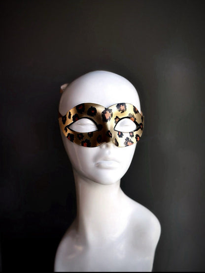 Bold leopard print costume mask with feline-inspired style for parties and Halloween