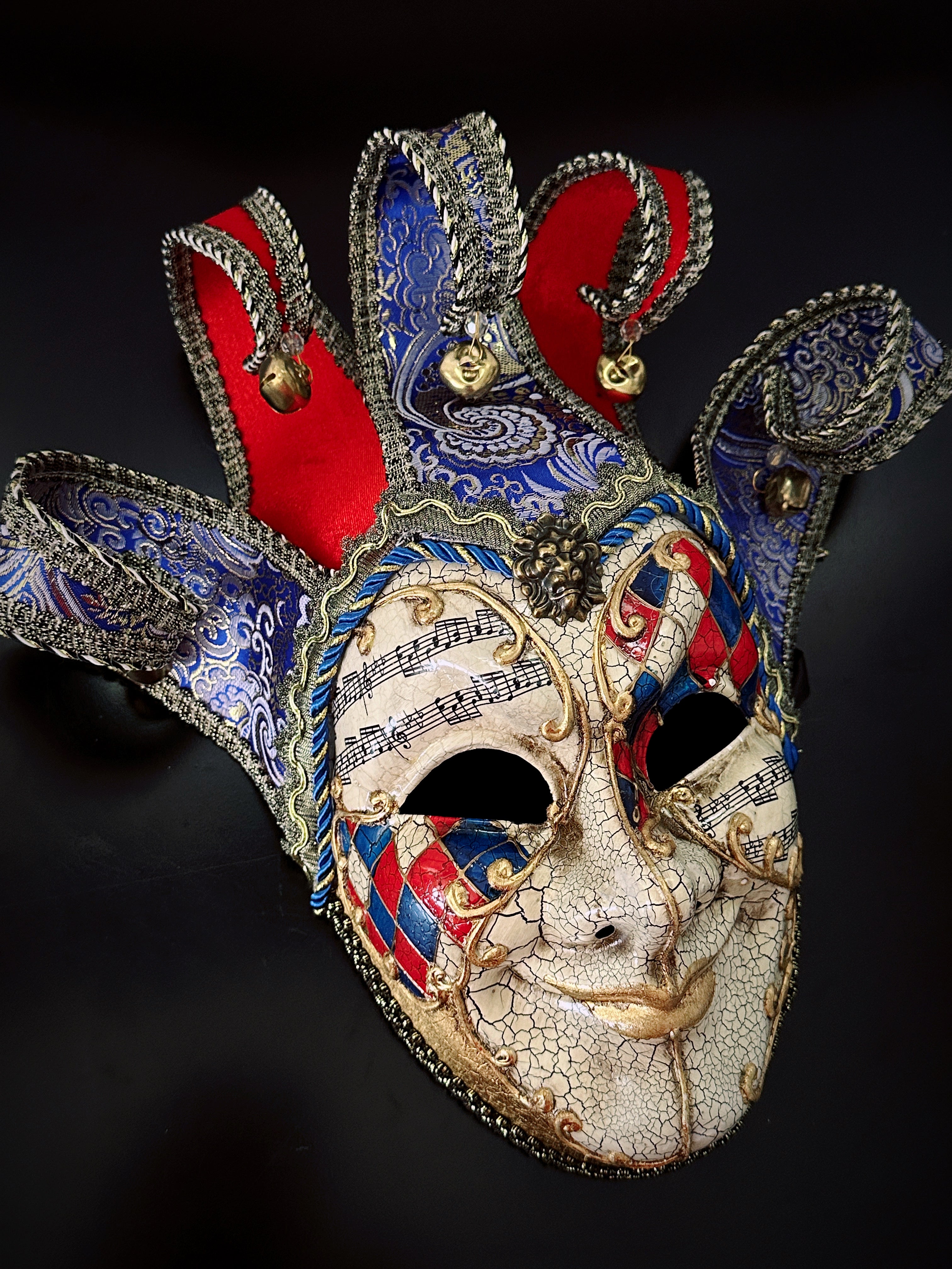 Jester Men’s Mask - Red Blue