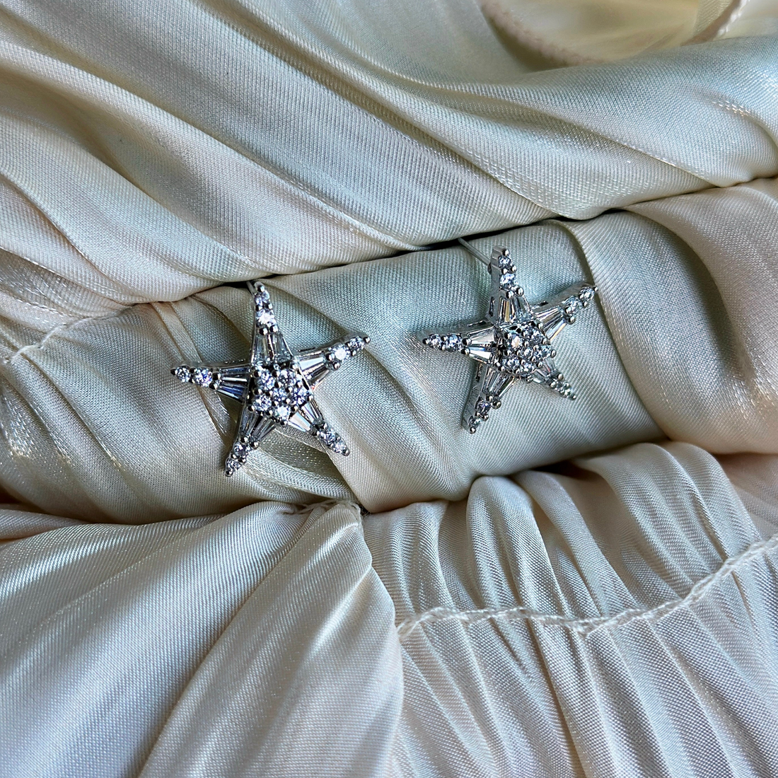 Crystal silver star earrings for women, non-tarnish and lightweight, perfect for glam or everyday outfits