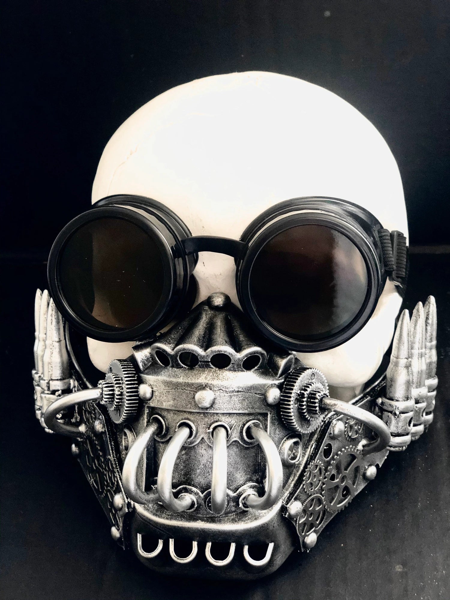 Silver Cosplay Gas Mask with Spiked Goggles