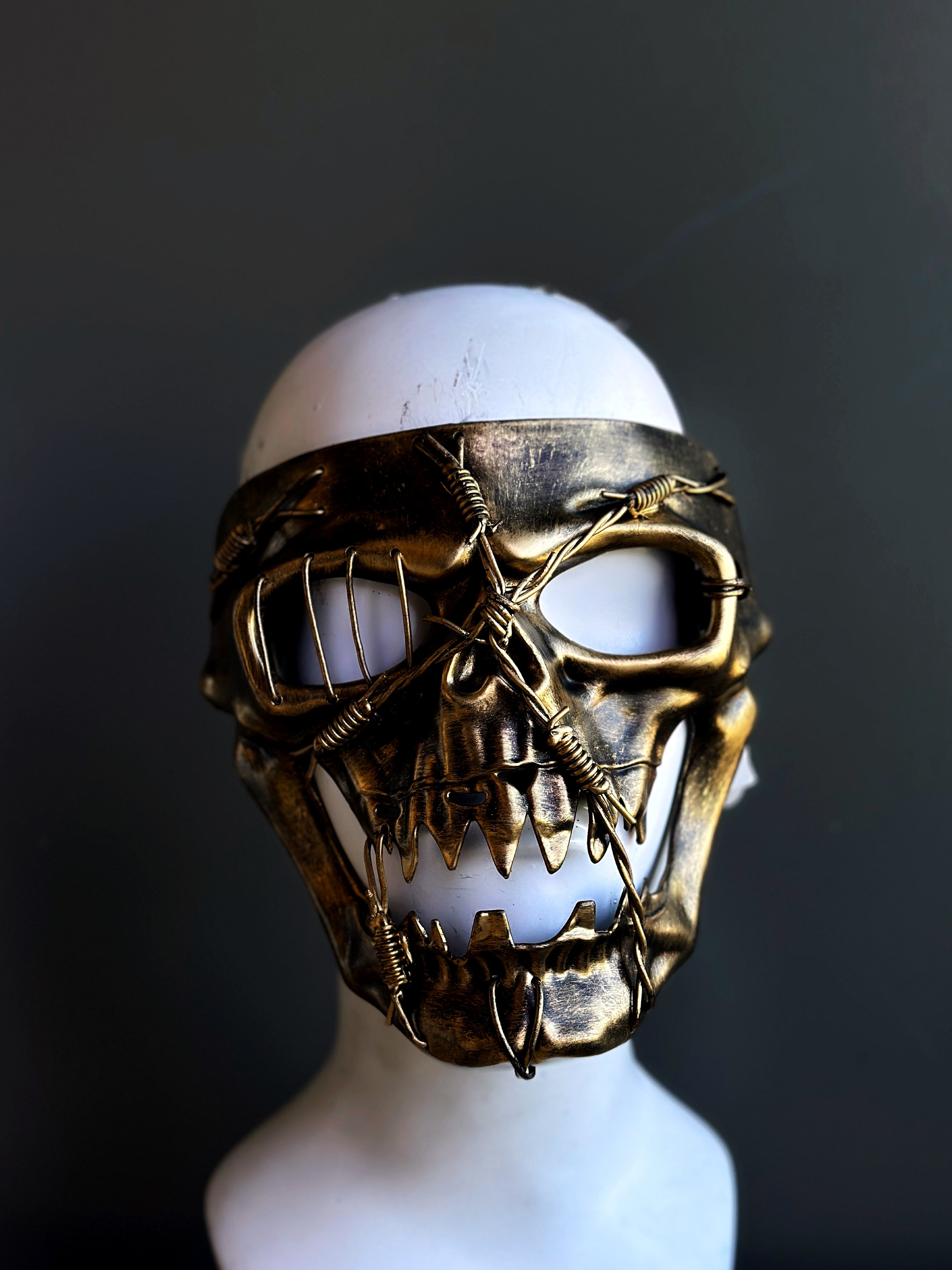 Full Face Skull Mask - Gold