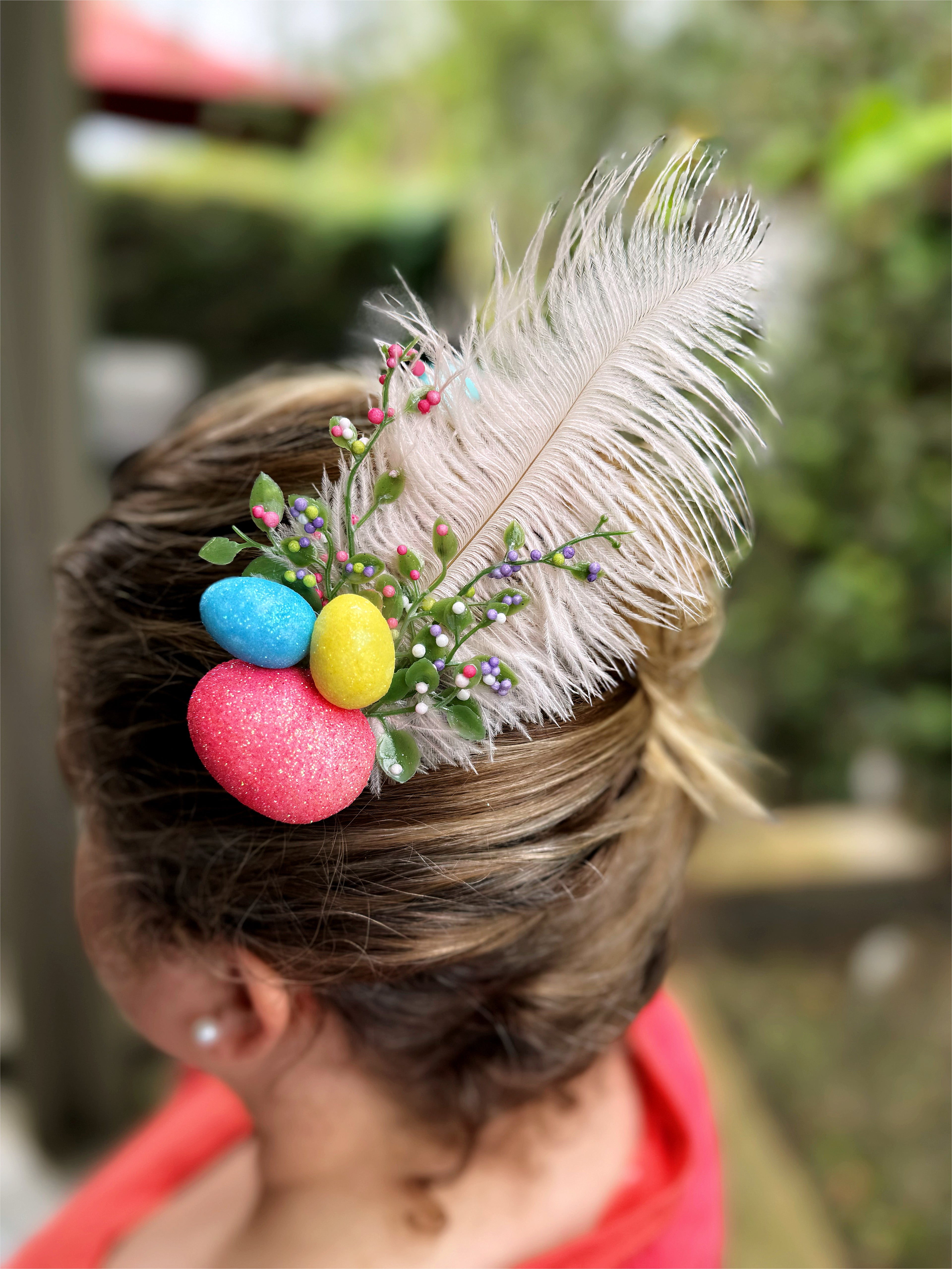 Easter egg feather hair clip 
