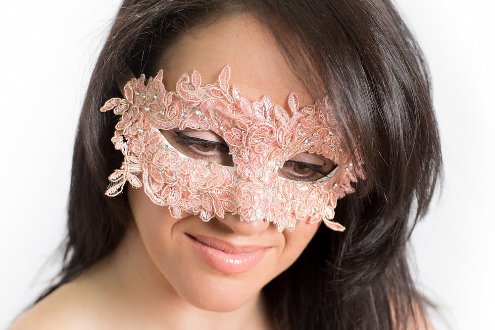 Elegant Rhinestone Mask - Pink