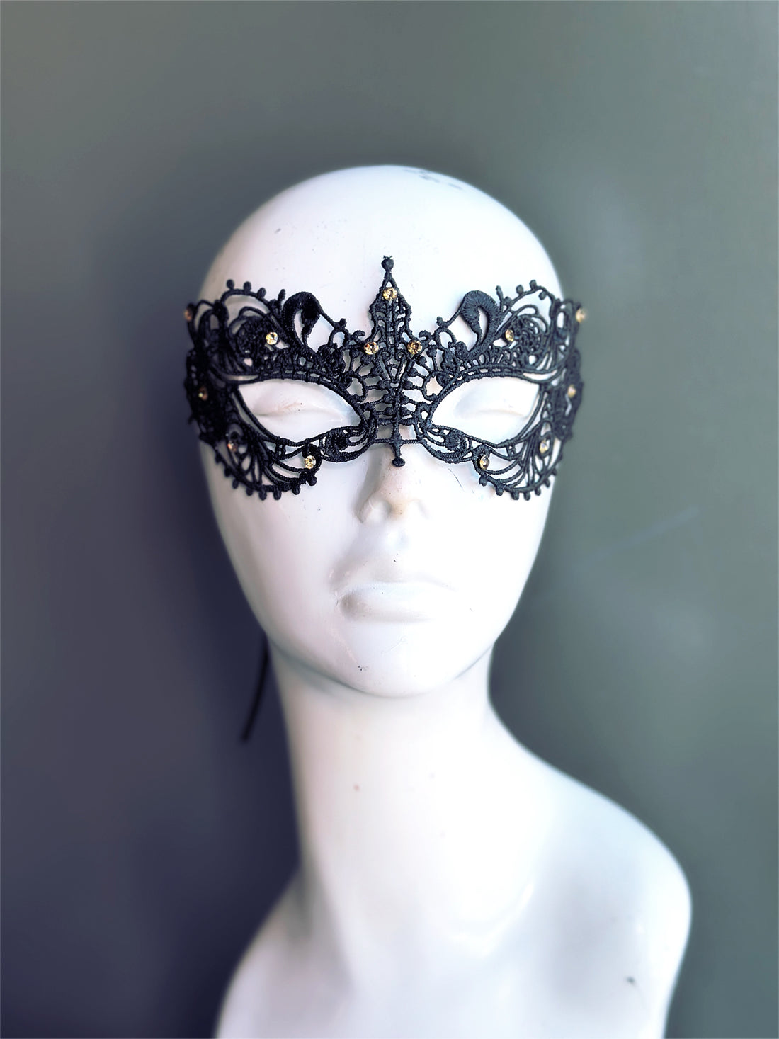 Black lace mask with rhinestones