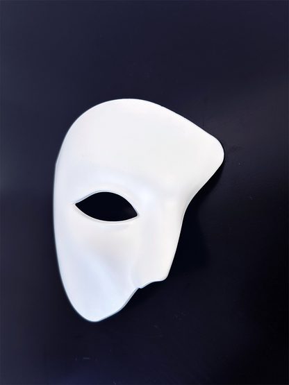 Phantom Veil – Half Face Mask