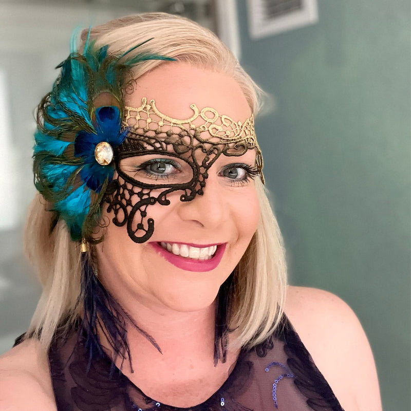 Maigendoo 4 Pcs Lace Masquerade Masken Mardi Gras Maske Männer Frauen Venezianische Masken Prom Augenmaske Set Kostüm Party Zubehör für Karneval Mardi Gras Halloween Jubiläum Festival Ball, Stil 12 Maigendoo 4 Pcs Lace Masquerade Masken Mardi Gras Maske Männer Frauen Venezianische Masken Prom Augenmaske Set Kostüm Party Zubehör für Karneval Mardi Gras Halloween Jubiläum Festival Ball, Stil 12