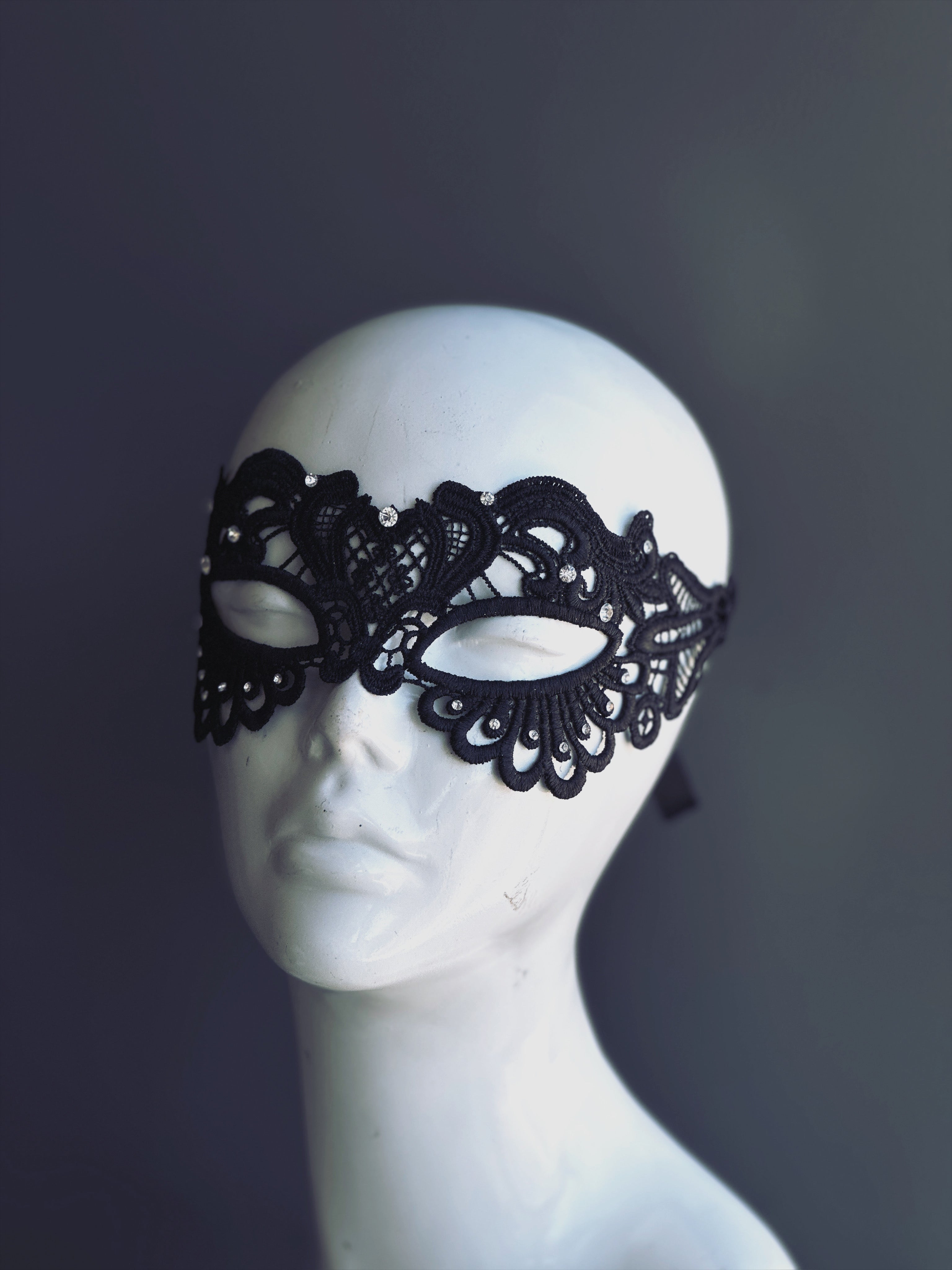 Rhinestone Mask - Black