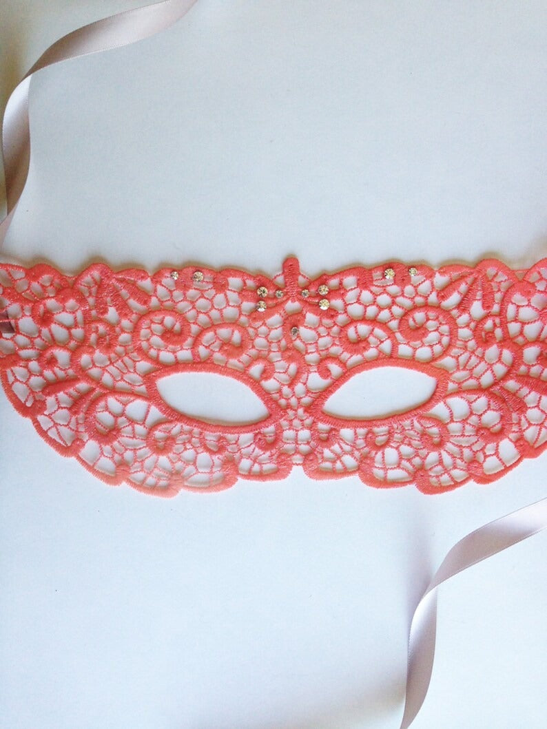 Fiona Lace Mask - Coral Pink