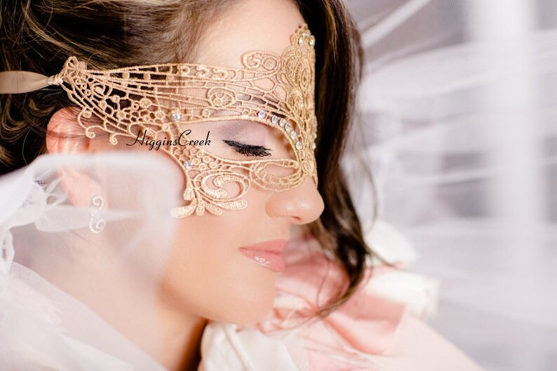 Nina Lace Mask - Gold