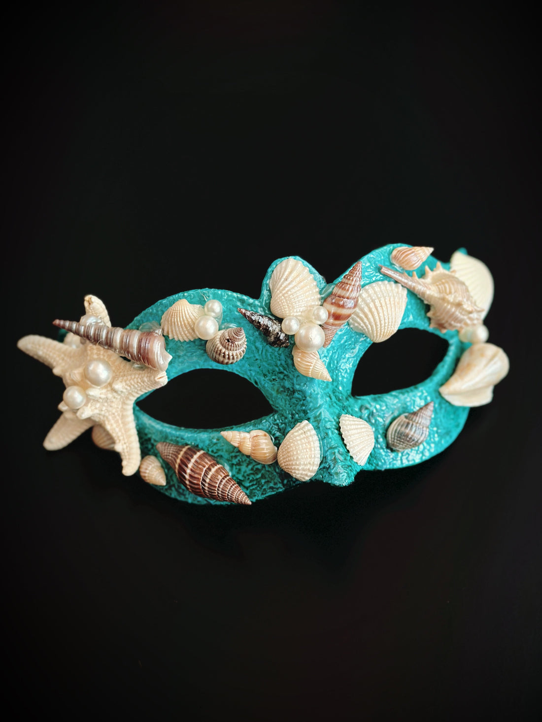 seashell-turquoise-masquerade-mask-women

