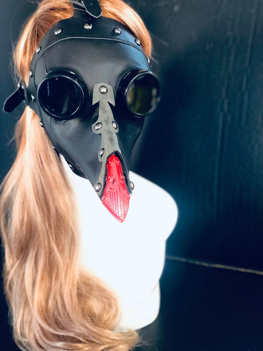 Plague Mask Red Beak - Black